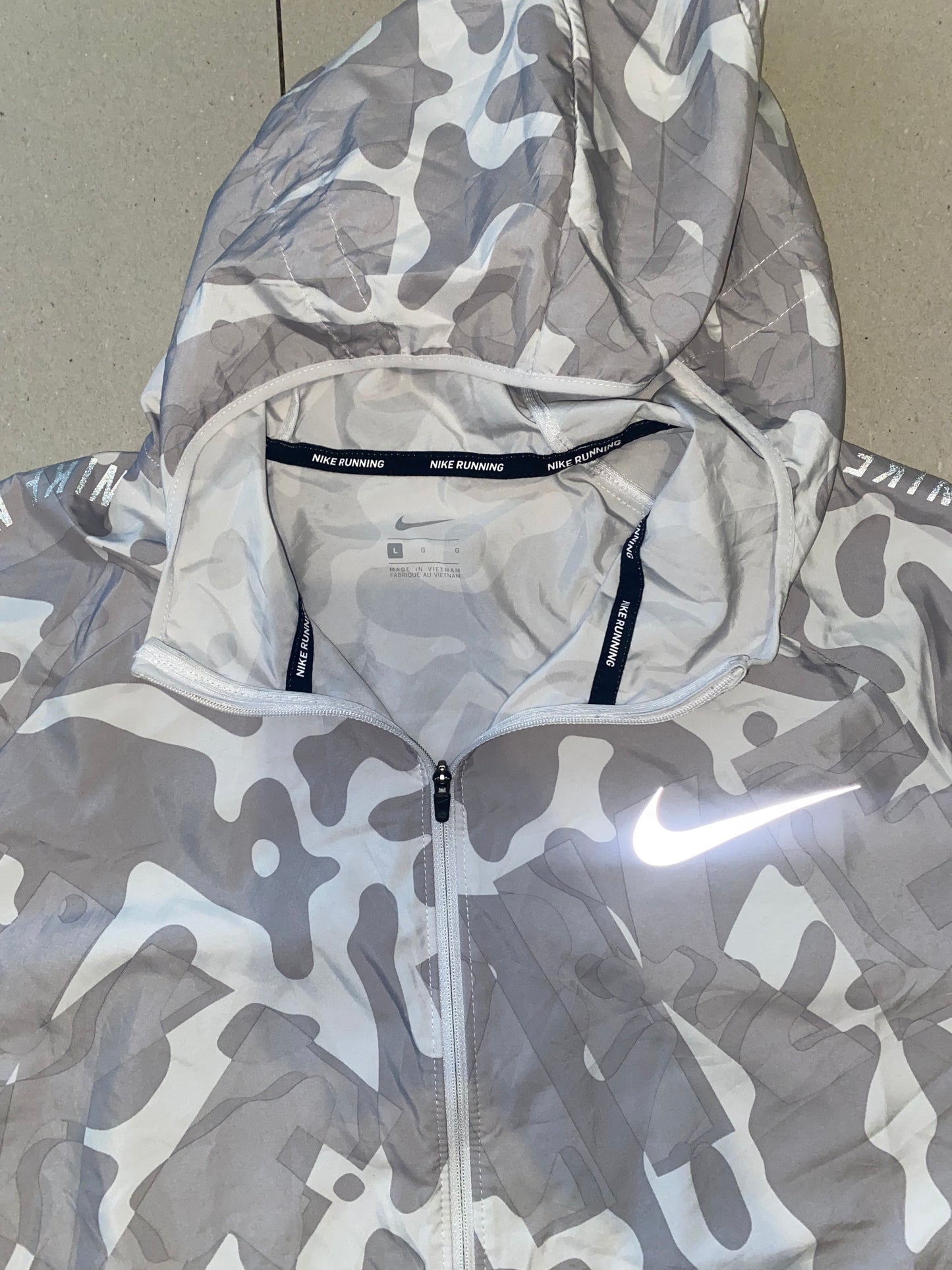 Nike Dubai Cameo Windrunner