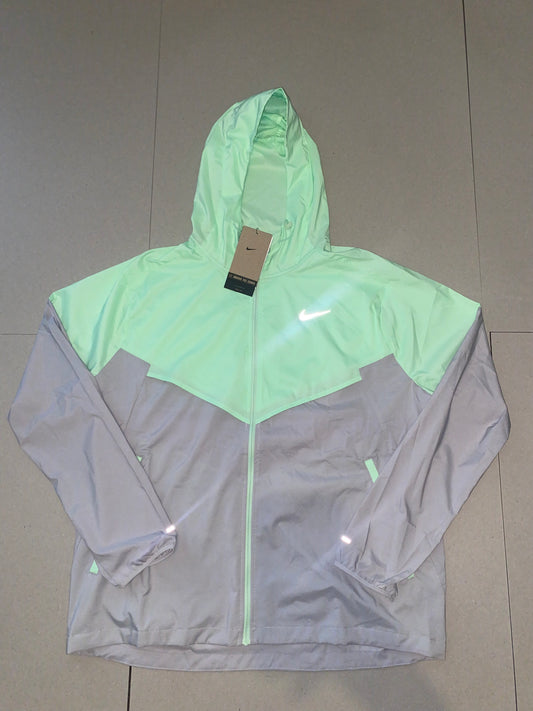 Nike Vapour Green UV Jacket Large